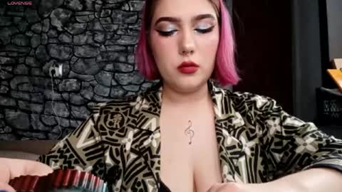 Ka Ka Katerina online show from 04.14.26