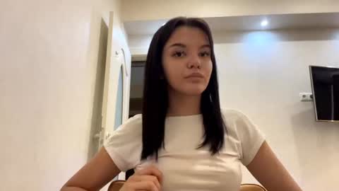 Mia online show from 07.13.26