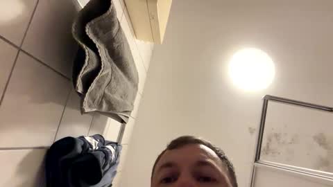 armyskater32 online show from 09.08.25