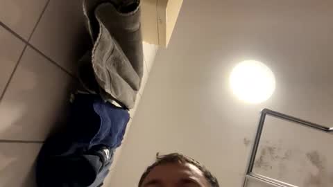 armyskater32 online show from 09.30.25