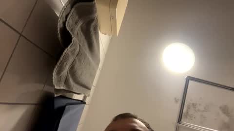 armyskater32 online show from 11.23.25