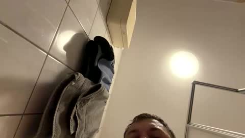 armyskater32 online show from 03.26.26