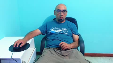 arnelux72 online show from 01.12.25