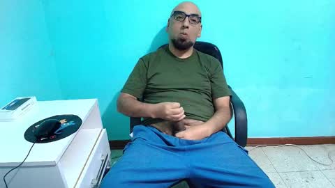 arnelux72 online show from 10.26.25