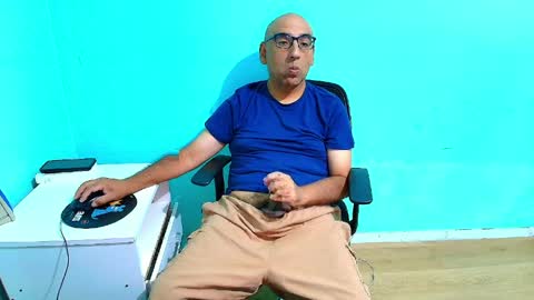 arnelux72 online show from 04.03.26