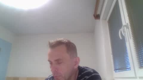 Snapshot of aromannn chatting on 11.08.25 aromannn online show from 11.08.25