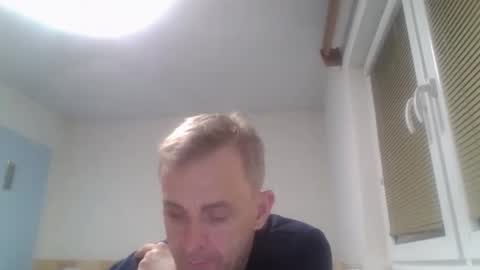 Snapshot of aromannn chatting on 11.13.25 aromannn online show from 11.13.25