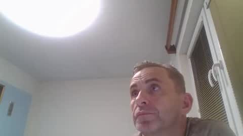 Snapshot of aromannn chatting on 11.19.25 aromannn online show from 11.19.25