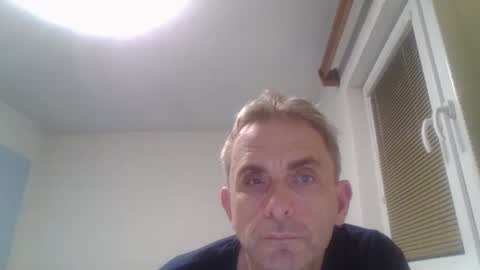 Snapshot of aromannn chatting on 11.30.25 aromannn online show from 11.30.25