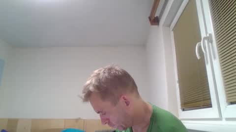 Snapshot of aromannn chatting on 12.05.25 aromannn online show from 12.05.25