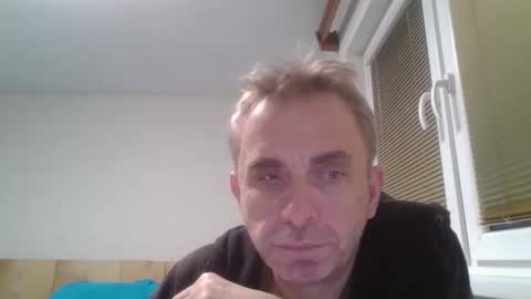 Snapshot of aromannn chatting on 12.16.25 aromannn online show from 12.16.25