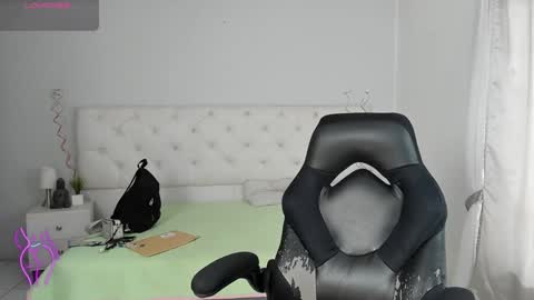 Aron cruz  online show from 01.07.25