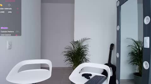 Aron Santoro online show from 10.24.25