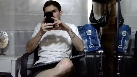 Aron G Franco online show from 12.18.25