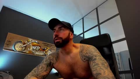 AronGrant online show from 12.02.24