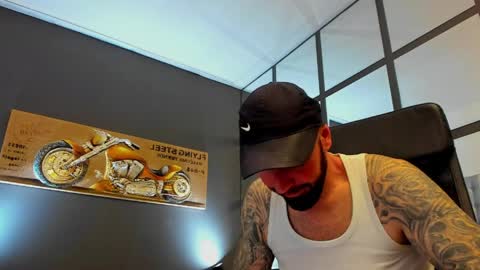 AronGrant online show from 04.08.26