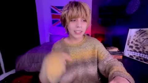 Snapshot of aronn_44 chatting on 07.12.26 Aaron online show from 07.12.26