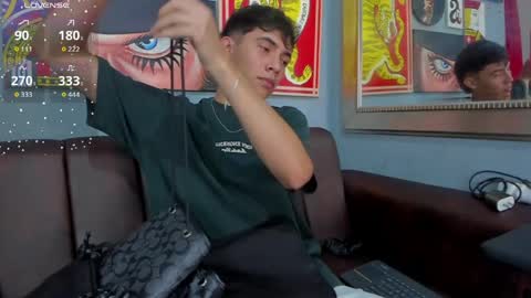 Snapshot of arontawers chatting on 03.07.26 Arontawers online show from 03.07.26