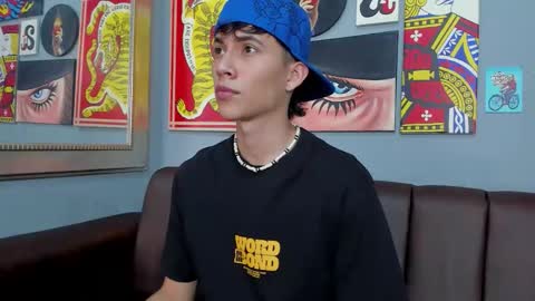 Snapshot of arontawers chatting on 04.01.26 Arontawers online show from 04.01.26