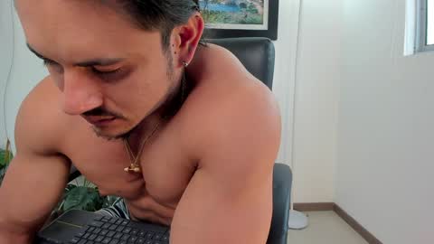   online show from 02.06.25