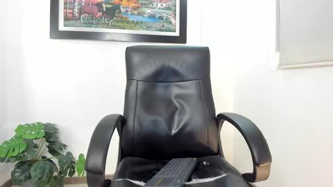   online show from 02.09.25