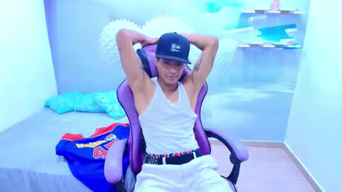 ARON LOPEZ online show from 01.16.26