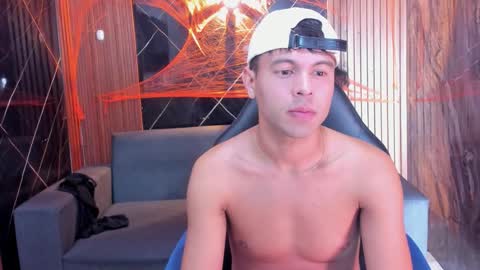 Aroon   online show from 10.30.25