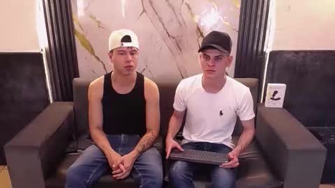 Aroon   online show from 03.24.26