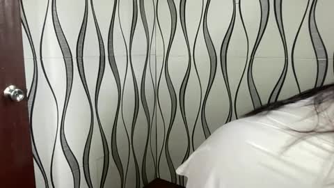 KATE MORE  online show from 03.10.25