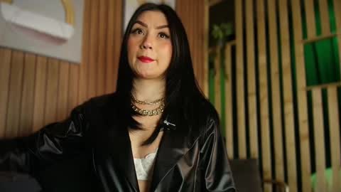 Snapshot of arrkabella chatting on 02.18.26 online show from 02.18.26