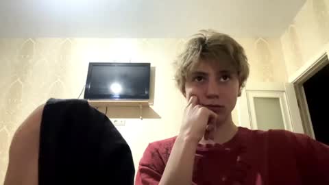 Snapshot of artem228play chatting on 06.04.26 artem228play online show from 06.04.26