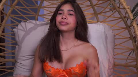 Snapshot of artemia_ chatting on 02.03.25 Amanda online show from 02.03.25