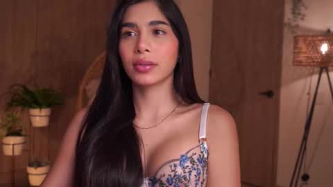 Snapshot of artemia_ chatting on 09.21.25 Amanda online show from 09.21.25