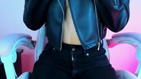 artemisa_leon online show from 09.18.25