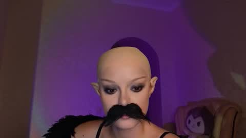 SEE U THURSDAY  online show from 10.31.25