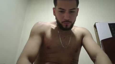 Snapshot of arthur1718 chatting on 11.06.25 arthur1718 online show from 11.06.25