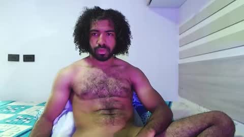 Snapshot of arthur_jamess chatting on 10.13.25 arthur_jamess online show from 10.13.25