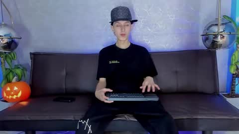 arthurcox_ online show from 10.28.25