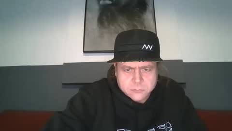 Snapshot of arthure944491 chatting on 11.17.25 arthure944491 online show from 11.17.25