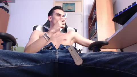 Snapshot of artieryder chatting on 01.13.26 Artie online show from 01.13.26