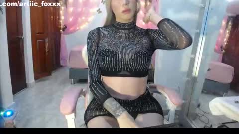 Daniela Jaramillo online show from 11.16.25