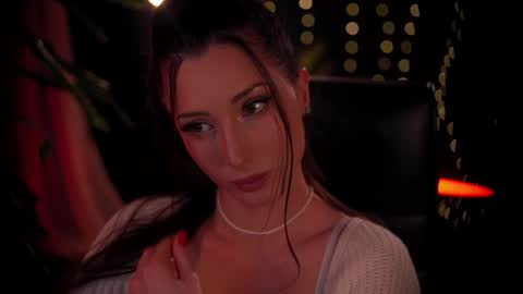 Snapshot of artmarlene chatting on 12.14.25 Marlene online show from 12.14.25