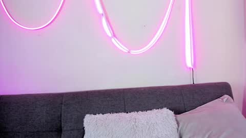 MIA OF artmiajoy online show from 12.17.24