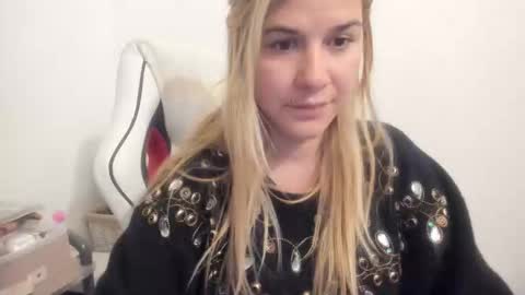 MIA online show from 10.08.25