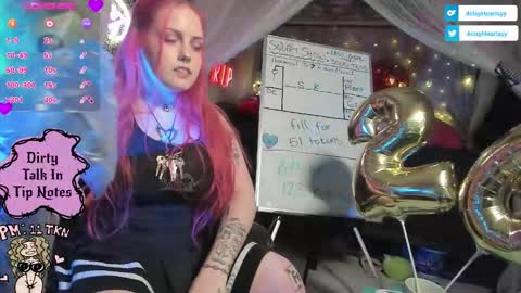 ArtsyHeartsyy online show from 10.11.25