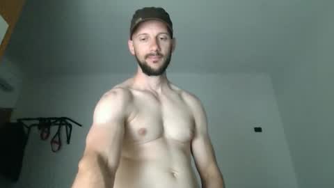 Snapshot of artur833 chatting on 04.16.26 artur833 online show from 04.16.26