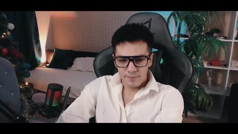 Artur Cumalot online show from 12.16.24