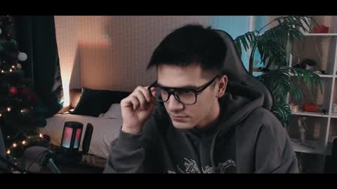 Artur Cumalot online show from 12.17.24