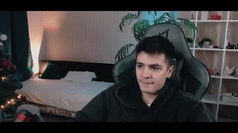 Artur Cumalot online show from 12.18.24