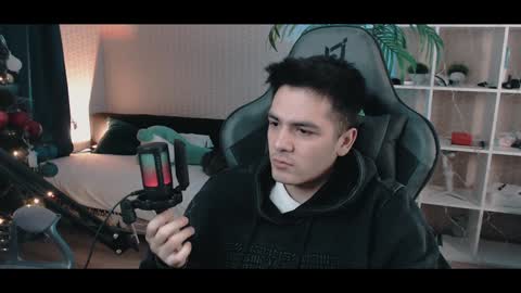 Artur Cumalot online show from 12.20.24